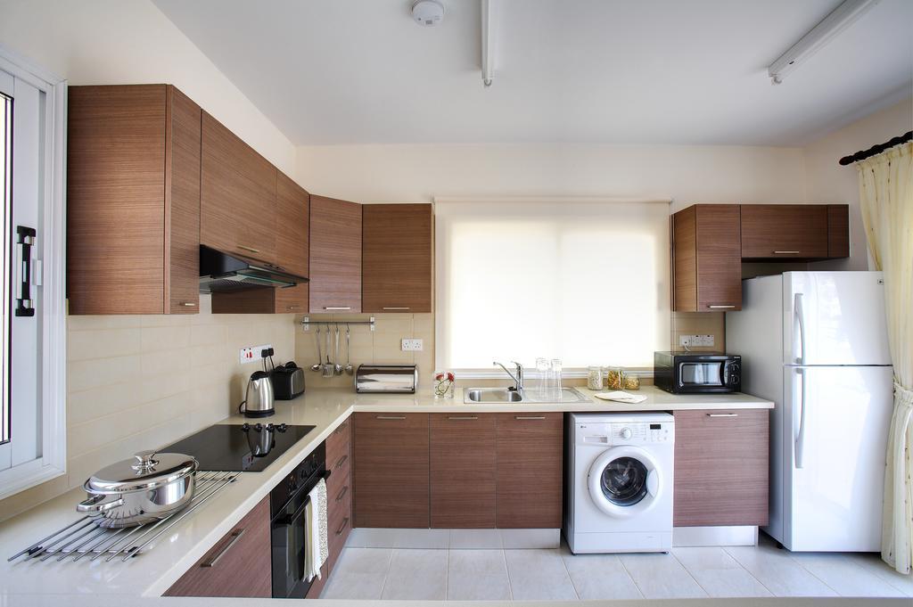 Chloraka Terrace Apartments Paphos Habitación foto