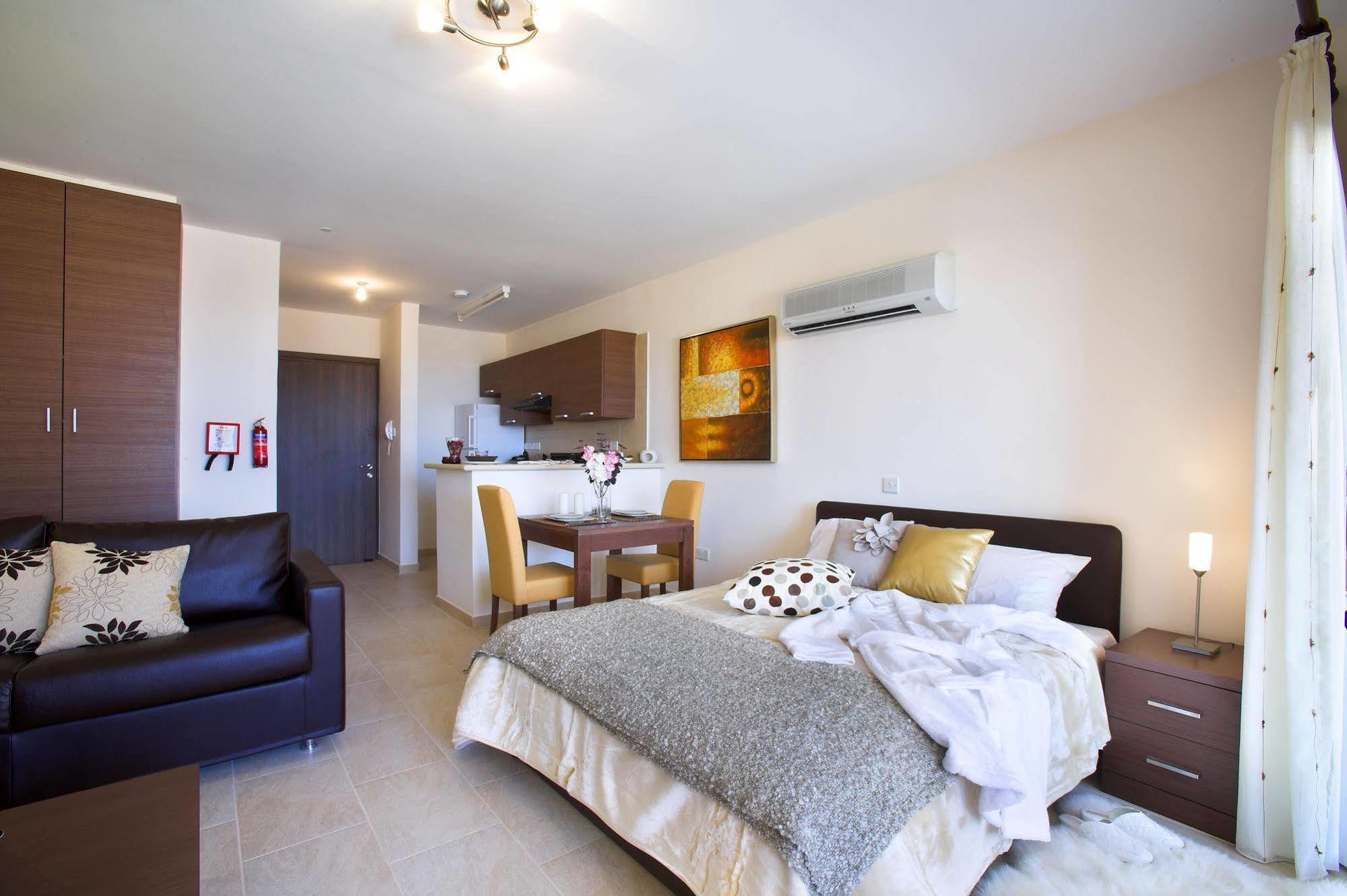 Chloraka Terrace Apartments Paphos Exterior foto